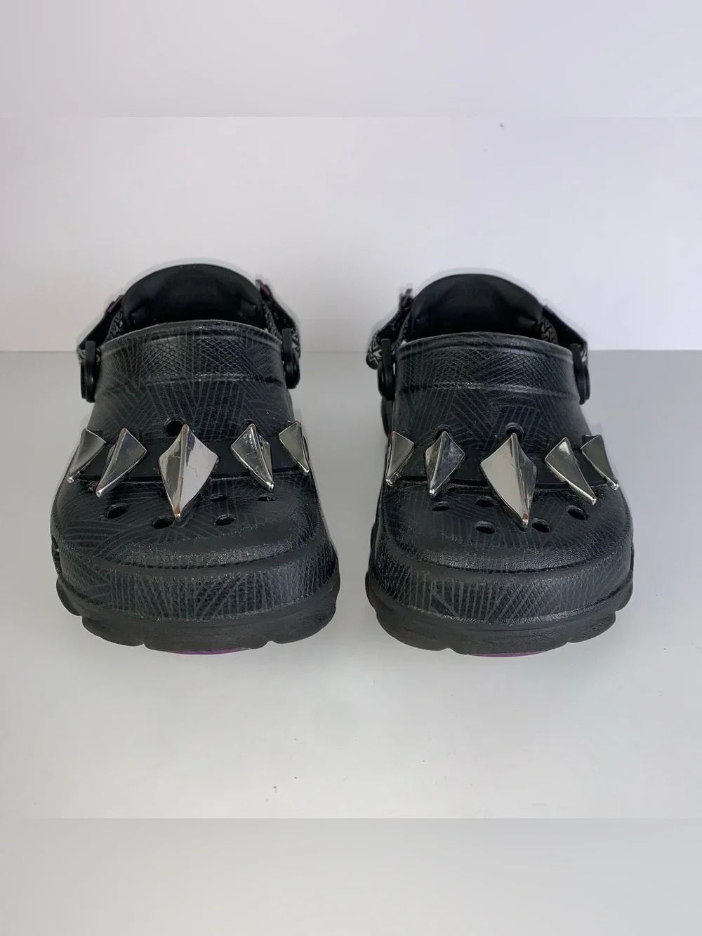 Crocs Marvel Black Panther Wakanda Shoes Size 11 boys